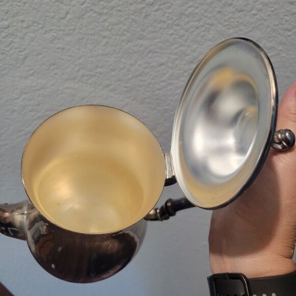 Vtg Oneida Silver Plate Coffee Tea Pot 10.75" Hinged Teapot round base US made - Picture 10 of 12